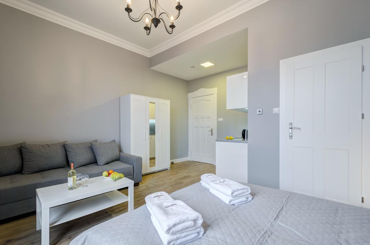 Dom & House - Apartments Podjazd Central Sopot Buitenkant foto